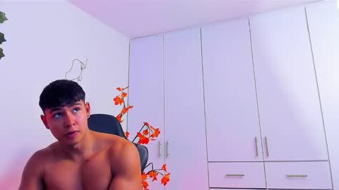 Oliver bray online show from January 16, 9:19 pm