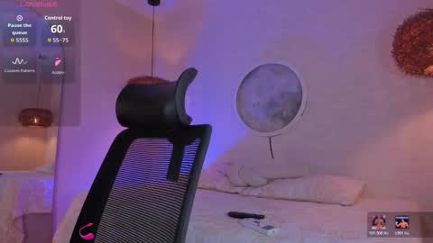 Snapshot of oliver_colt__ chatting on March 10, 3:44 am oliver_colt__ online show from March 10, 3:44 am