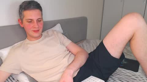 Oliver online show from February 28, 5:36 pm