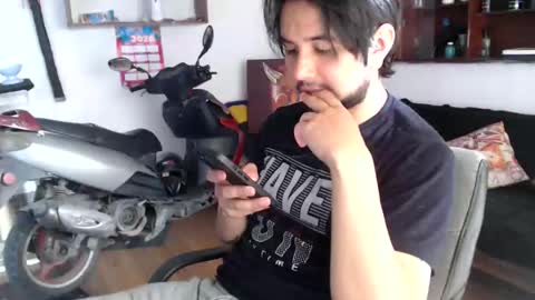 Snapshot of oliver_laid_2023 chatting on May 16, 8:18 pm oliver_laid_2023 online show from May 16, 8:18 pm