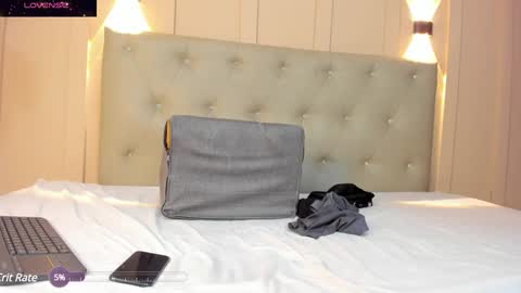 Snapshot of oliver_mejia chatting on December 8, 9:19 pm THE MONSTER COCK OLIVER online show from December 8, 9:19 pm