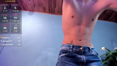 Snapshot of oliver_mejia chatting on January 5, 1:13 am THE MONSTER COCK OLIVER online show from January 5, 1:13 am