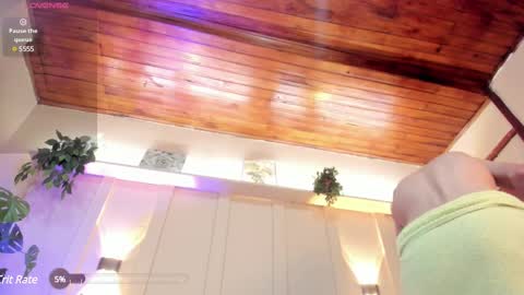 Snapshot of oliver_mejia chatting on February 19, 10:53 pm THE MONSTER COCK OLIVER online show from February 19, 10:53 pm