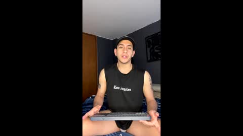 Oliver online show from December 15, 9:52 pm