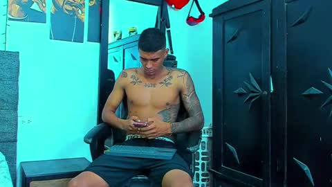 oliver_smith_2 online show from November 23, 12:16 pm