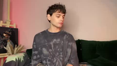 oliverlawrence online show from June 19, 8:01 pm