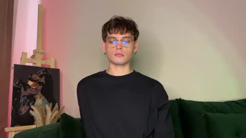 oliverlawrence online show from July 5, 4:19 am