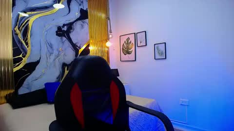 Snapshot of olivermorgan69 chatting on May 27, 1:57 am Oliver online show from May 27, 1:57 am