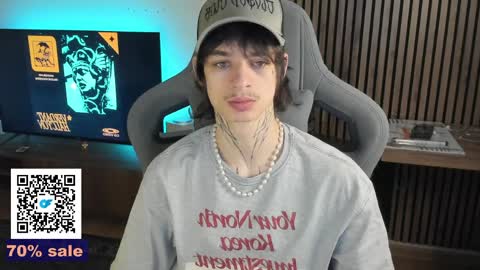 Snapshot of oliverrgroove chatting on March 27, 3:34 pm oliverrgroove online show from March 27, 3:34 pm