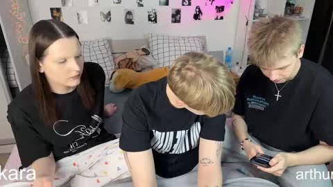 oliver online show from February 5, 7:40 pm