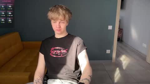Snapshot of olivertasty chatting on May 27, 2:14 pm oliver online show from May 27, 2:14 pm