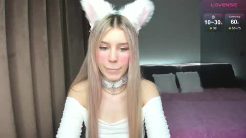 Olivia online show from November 25, 6:24 am