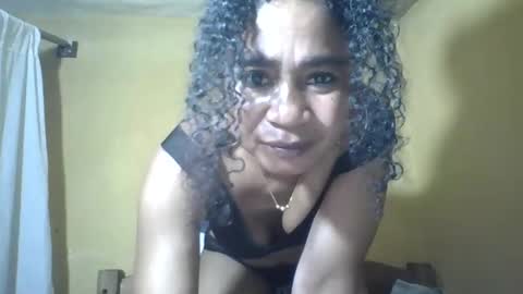 Snapshot of olivia9794 chatting on May 26, 10:28 pm olivia9794 online show from May 26, 10:28 pm