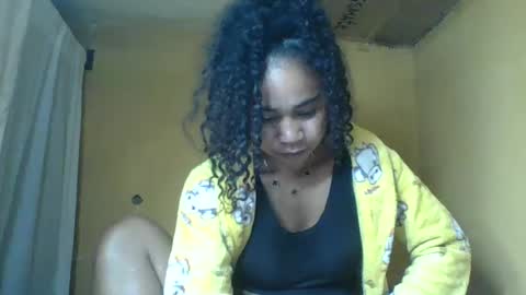 olivia9794 online show from July 9, 10:58 pm