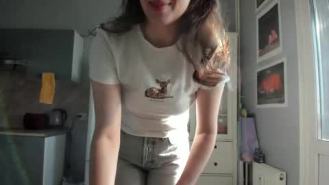 Snapshot of olivia__dream chatting on May 14, 3:19 pm olivia__dream online show from May 14, 3:19 pm