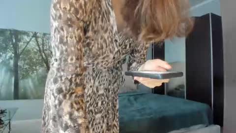 Snapshot of olivia__dream chatting on May 24, 4:01 pm olivia__dream online show from May 24, 4:01 pm
