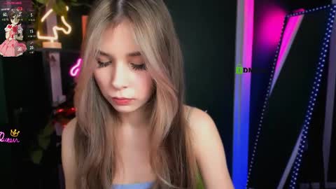 olivia astor online show from May 8, 11:37 am