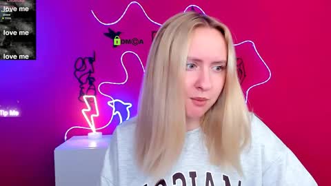 olivia astor online show from May 13, 11:33 pm