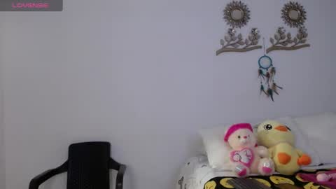 Snapshot of olivia_col chatting on June 19, 8:34 pm Olivia Gonzales online show from June 19, 8:34 pm