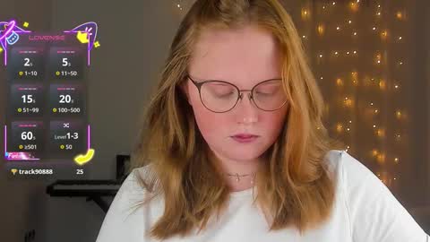 Olivia Date online show from October 16, 2:51 pm