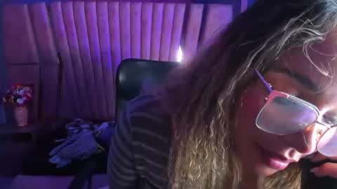 Snapshot of olivia_fox69 chatting on January 12, 10:02 am OLIVIA online show from January 12, 10:02 am