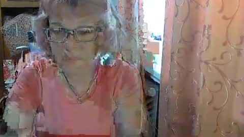 Olivia Mia online show from May 16, 6:21 am