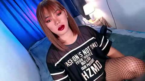Snapshot of olivia_the_temptress27 chatting on May 27, 2:08 am Miss OLIVIA online show from May 27, 2:08 am