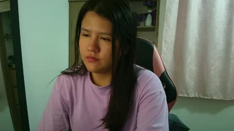 Olivia online show from April 14, 12:11 pm