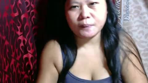 Snapshot of olivia_z chatting on June 13, 6:44 am olivia_z online show from June 13, 6:44 am