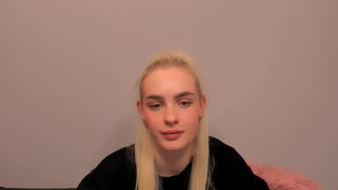 oliviaBeauty online show from February 21, 6:09 pm