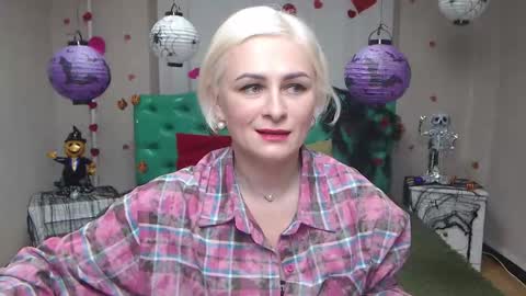 OliviaHorst online show from October 25, 5:19 pm