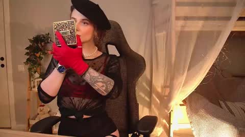 Liv online show from February 19, 11:45 pm