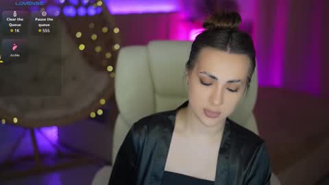 Olivia online show from March 11, 3:29 pm