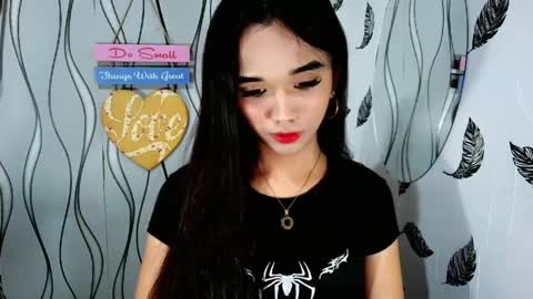 Snapshot of olivianiczxasshieerrraa6 chatting on May 15, 5:53 pm NICOLE online show from May 15, 5:53 pm