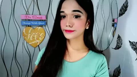 Snapshot of olivianiczxasshieerrraa6 chatting on May 20, 8:09 am NICOLE online show from May 20, 8:09 am