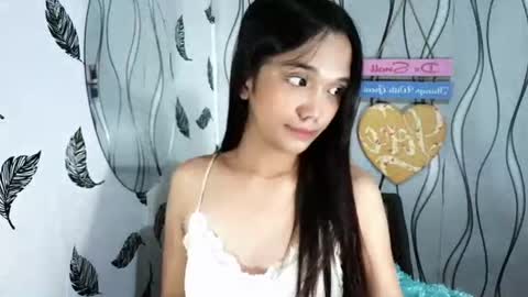 Snapshot of olivianiczxasshieerrraa6 chatting on June 14, 5:15 pm NICOLE online show from June 14, 5:15 pm