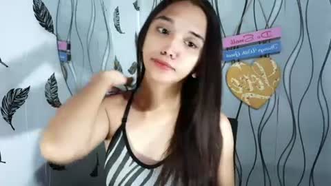 Snapshot of olivianiczxasshieerrraa6 chatting on June 23, 5:38 am NICOLE online show from June 23, 5:38 am