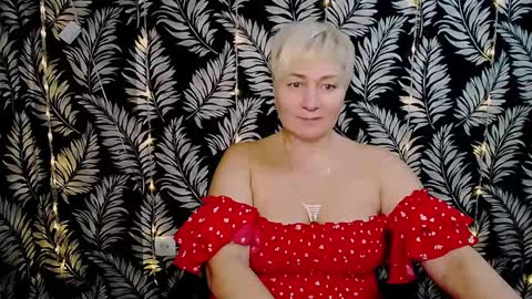 Snapshot of oliviaoskar_ chatting on December 27, 2:54 pm Kelly online show from December 27, 2:54 pm
