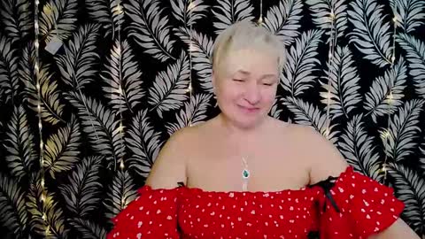 Snapshot of oliviaoskar_ chatting on January 5, 3:13 pm Kelly online show from January 5, 3:13 pm
