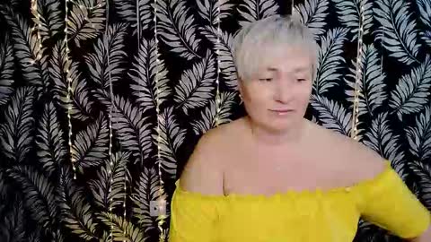 Snapshot of oliviaoskar_ chatting on September 15, 11:21 am Kelly online show from September 15, 11:21 am