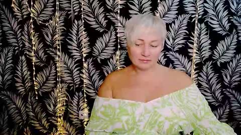 Snapshot of oliviaoskar_ chatting on October 19, 11:22 am Kelly online show from October 19, 11:22 am