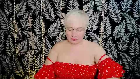 Snapshot of oliviaoskar_ chatting on April 11, 10:30 am Kelly online show from April 11, 10:30 am