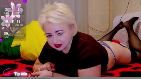 oliviaparadise online show from March 7, 3:20 pm