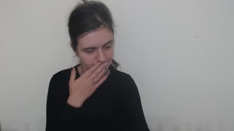 Snapshot of oliviasager chatting on December 10, 2:48 am Mistress Olivia online show from December 10, 2:48 am