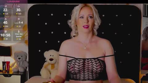 Olivia online show from February 10, 9:19 pm