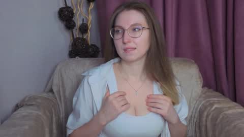 Kylie online show from November 20, 6:29 pm