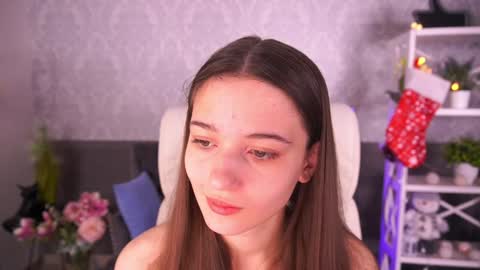 Snapshot of olivkablush chatting on December 30, 7:04 am Olivia online show from December 30, 7:04 am