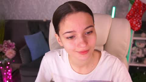 Snapshot of olivkablush chatting on December 31, 7:10 am Olivia online show from December 31, 7:10 am