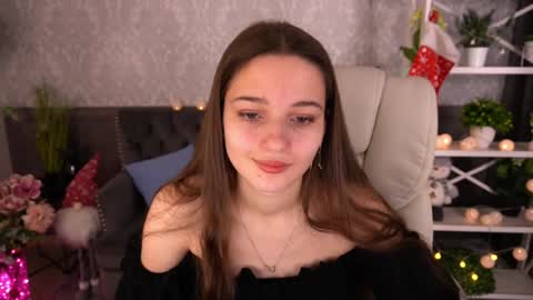 Snapshot of olivkablush chatting on January 2, 7:23 am Olivia online show from January 2, 7:23 am