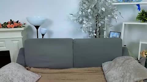 Olli and Stiw online show from December 14, 8:30 am